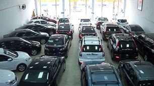 Phát hiện doanh nghiệp nhập khẩu ô tô đục số khung, số máy.